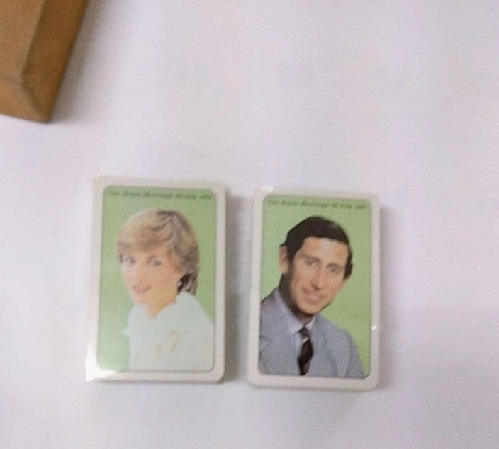 ダイアナ　チャールズ　成婚記念トランプ　VINTAGE Yahoo!オークション - チャールズ皇太子 ダイアナ妃 御成婚記念コイン