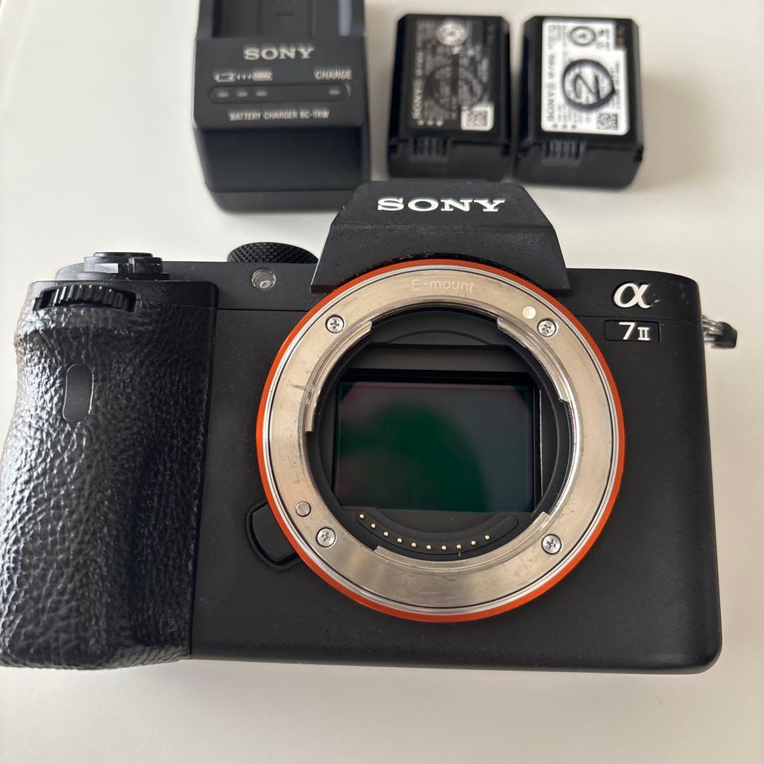 Sony α7 II ILCE-7M2K 本体 + バッテリー2個 + 充電器 - メルカリ