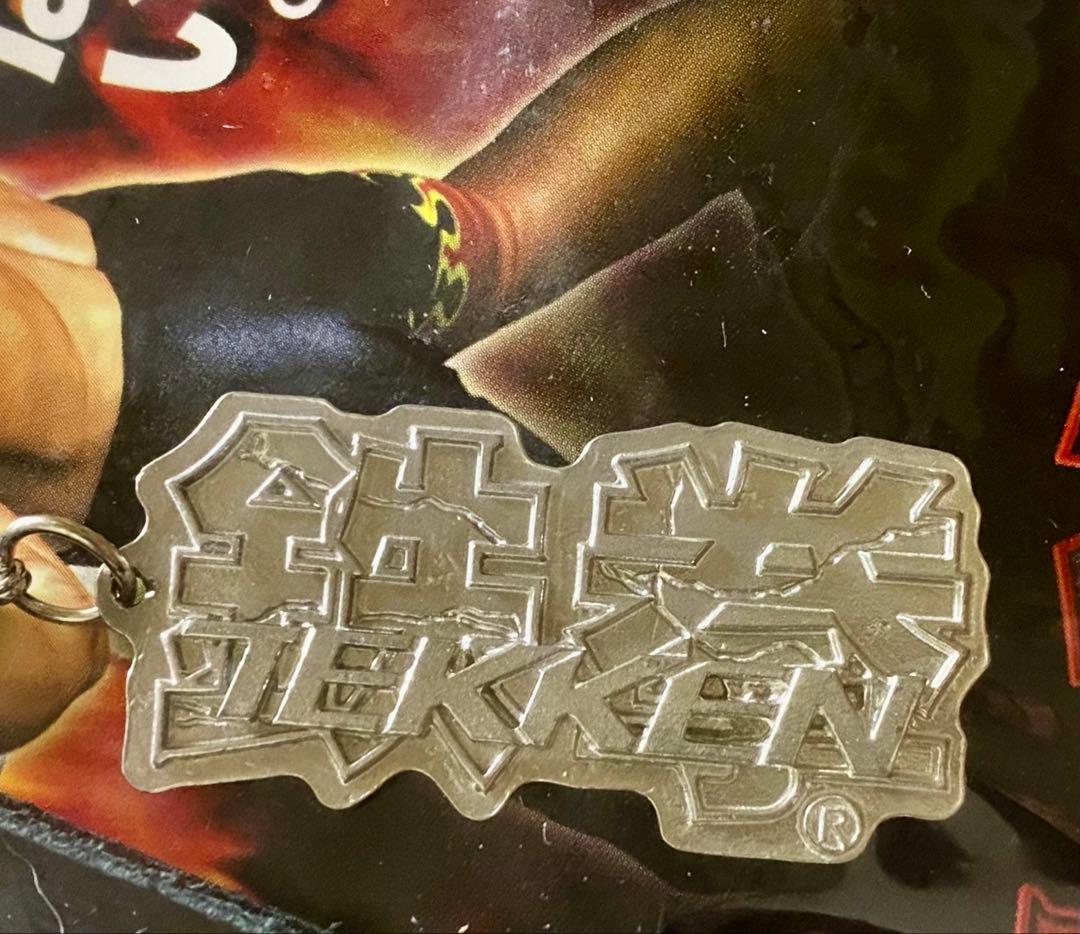 非売品・極少】山佐 パチスロ 鉄拳 メタルロゴストラップ 台紙付き