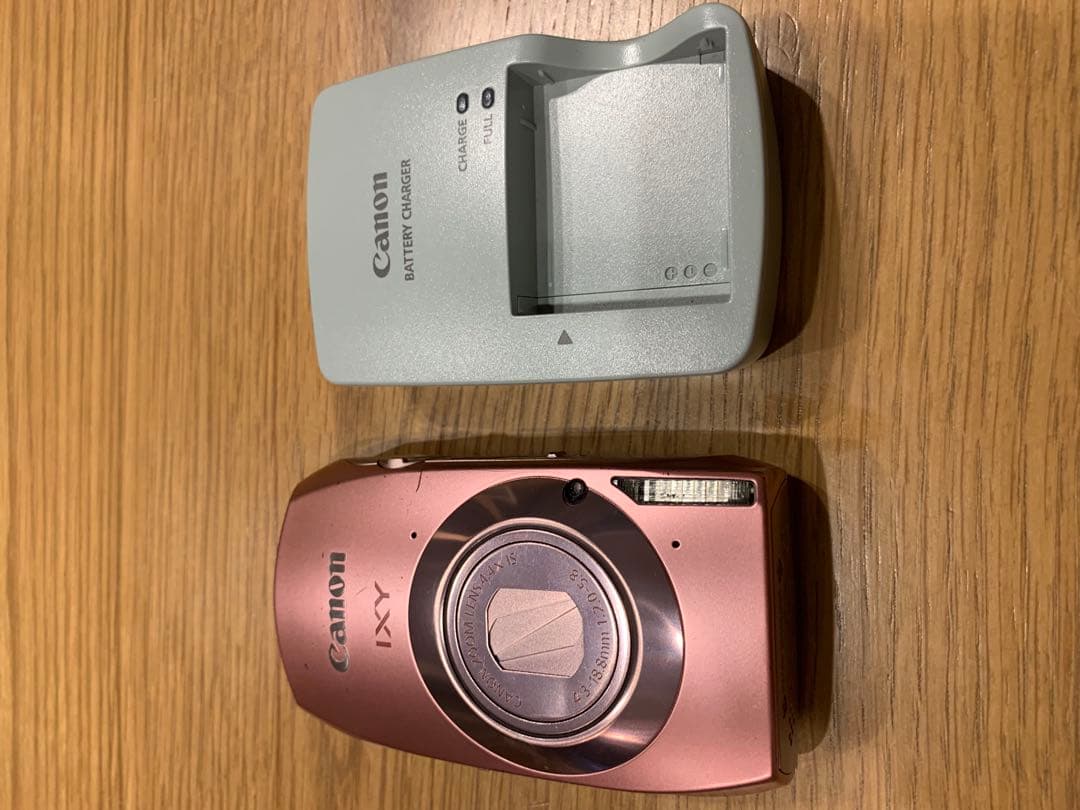 デジタルカメラ　Canon IXY 315 希少　ピンク CONTAX（コンタックス） Canon デジタルカメラ IXY 210F ピンク