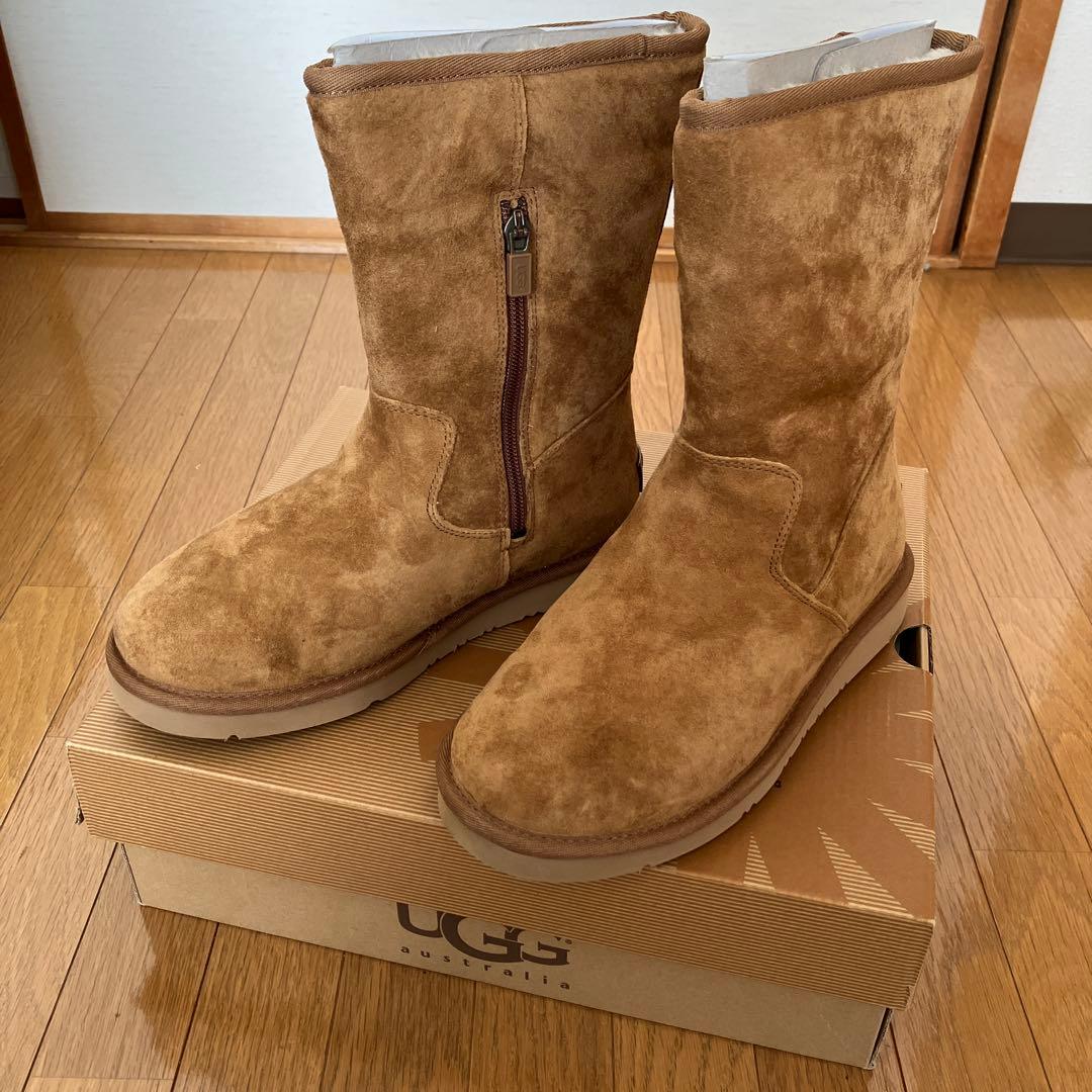 新品未使用！UGG W PIERCEムートンブーツ 23cmベージュ 新品未使用！UGG W PIERCEムートンブーツ 23cmベージュ - メルカリ