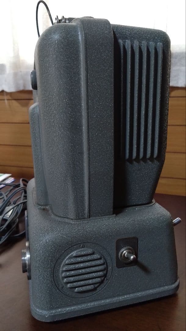 ELMO E-80 8mm 映写機 昭和レトロ・ビンテージ - メルカリ