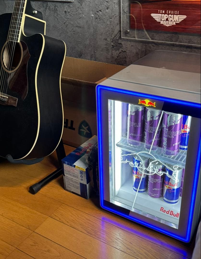 超希少〗RedBull 小型冷蔵庫！ - メルカリ