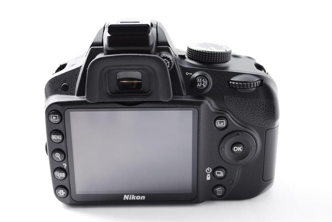 ショット数4224回✨Nikon D3200✨デジタル一眼レフ✨付属品多数