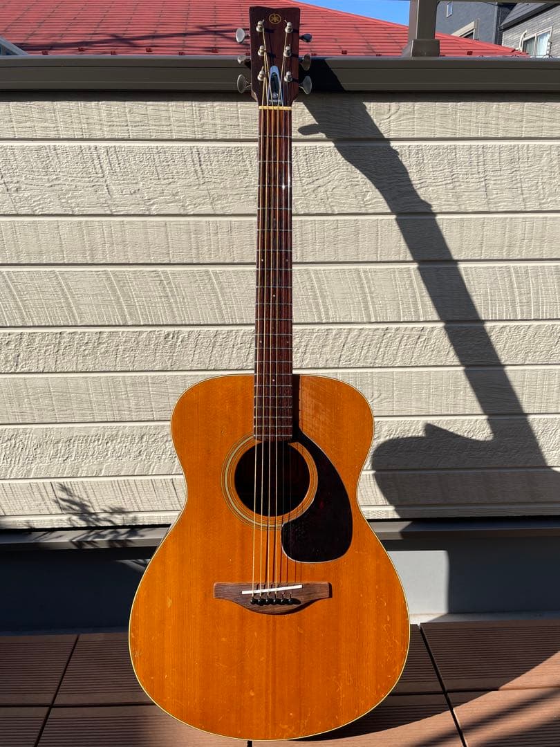 赤ラベル　FG-150 YAMAHA ビンテージギター s-l400.jpg