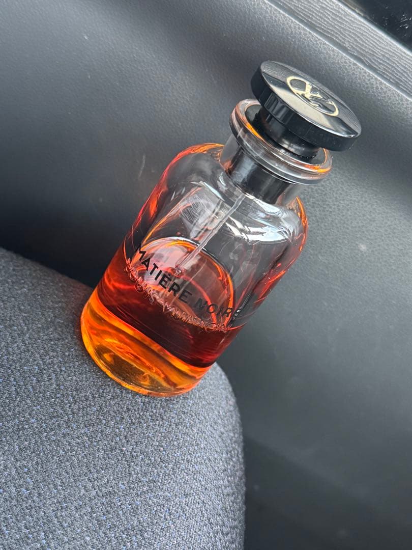 ヴィトン　マティエールノワール 100ml 試してみた】MATIÈRE NOIRE (マティエール・ノワール) ルイ・ヴィトン
