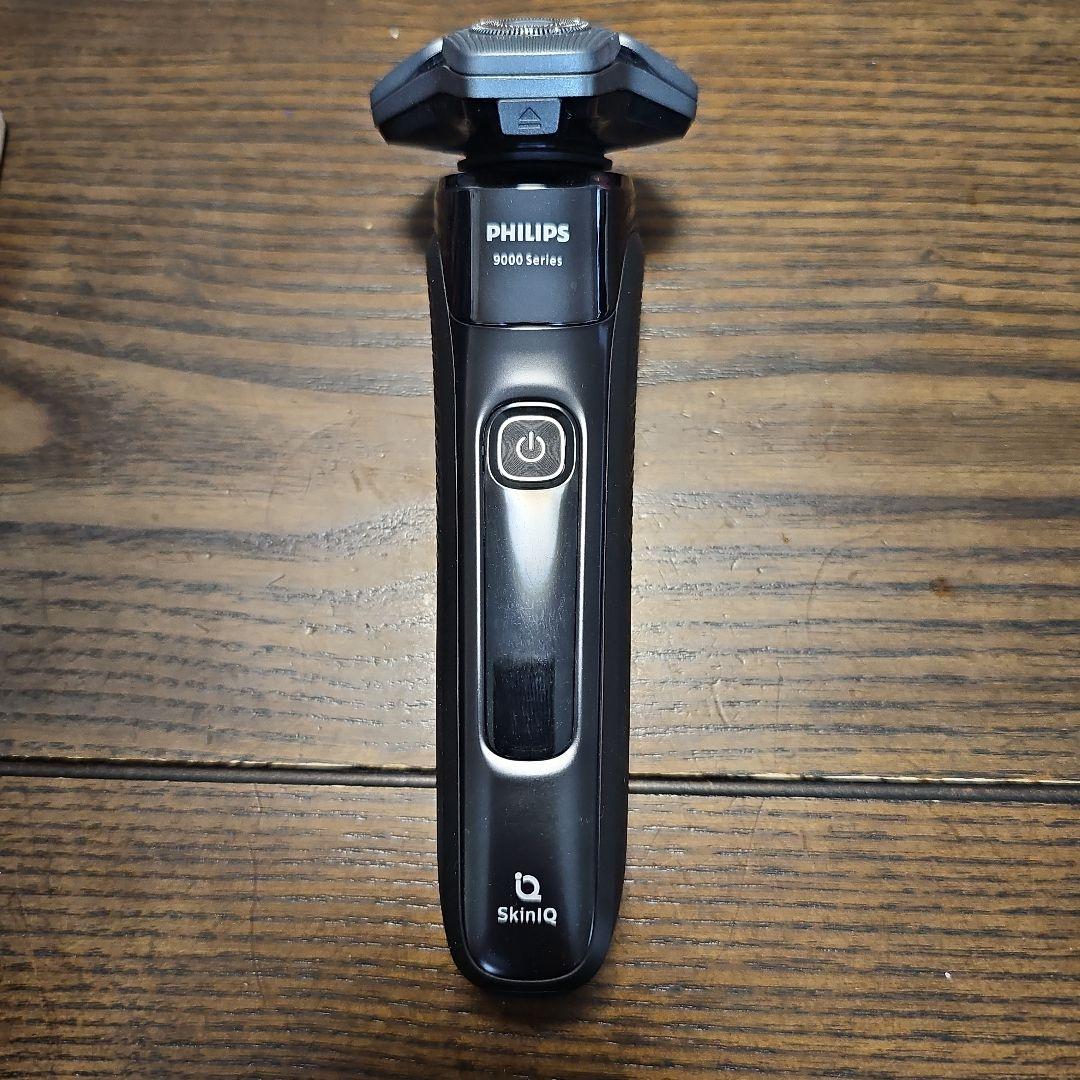 Philips メンズ電気シェーバー 9000シリーズ Amazon | 【肌にやさしい】フィリップス 電動シェーバー 9000シリーズ