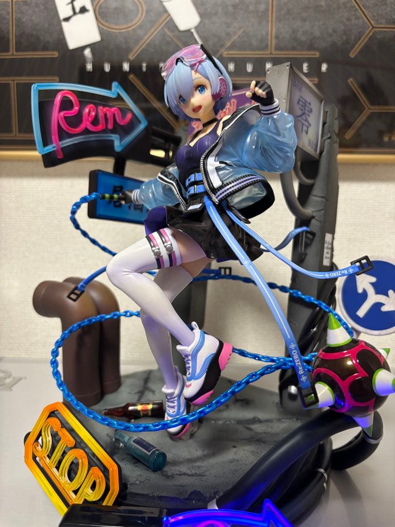 リゼロ　エミリア、ラム、レム　-Neon City Ver.-フィギュア