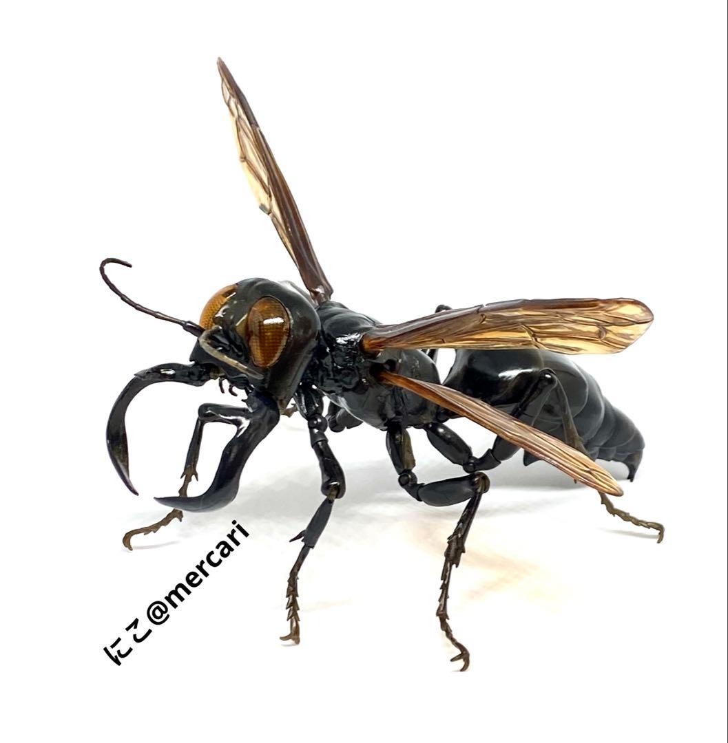 未開封 いきもの大図鑑 スズメバチ メガララ・ガルーダ メガララ