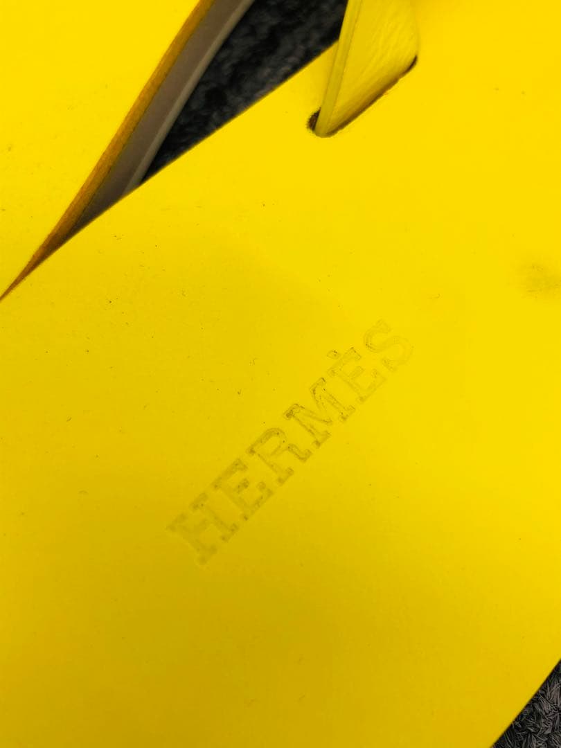 HERMES エルメス レザービーチサンダル 黄色の通販はau PAY マーケット