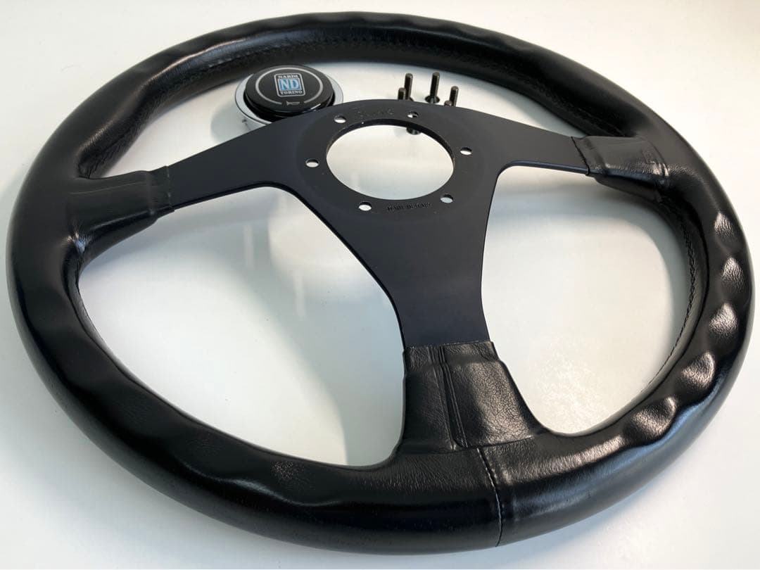 NARDI ナルディ ガラ3 ステアリング35cm ホーンボタン/モモ/MOMO