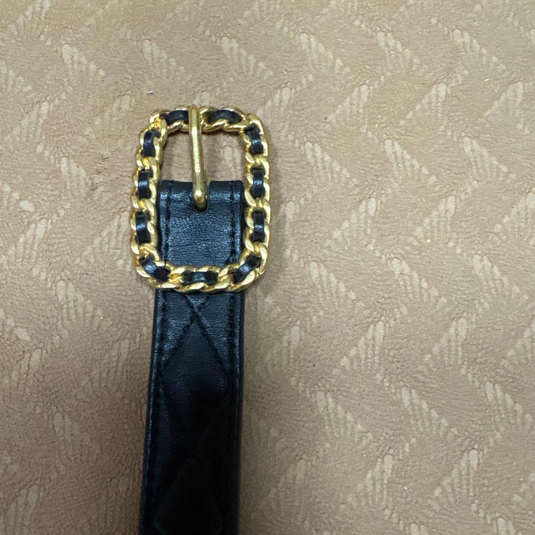 CHANEL ブラック キルティングベルト Chanel black quilted patent leather belt 85 24