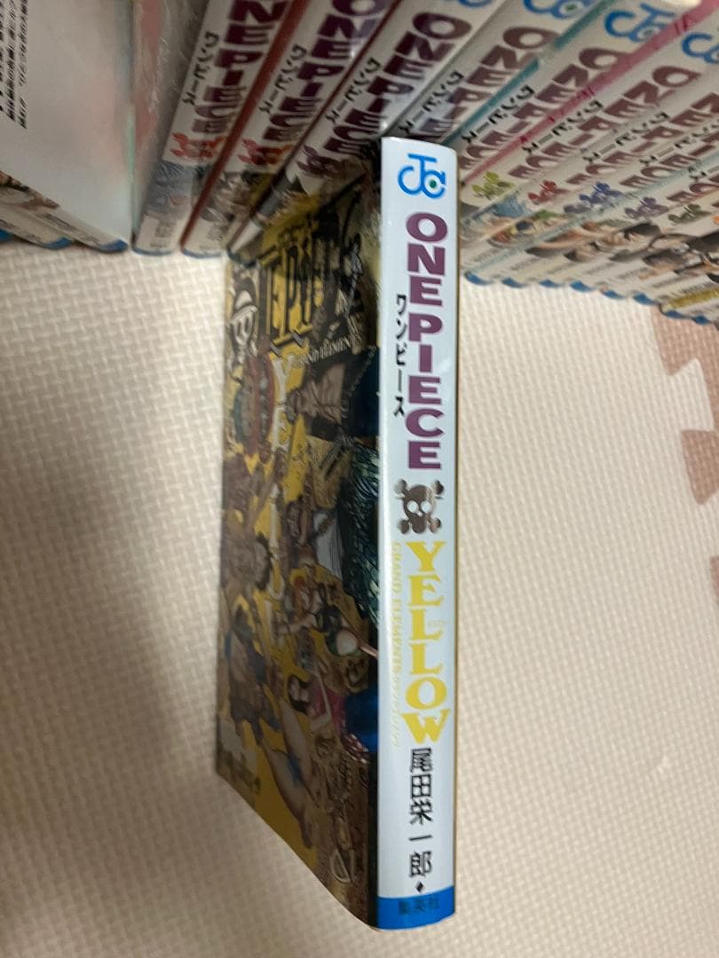 ONE PIECE ワンピース 1〜63巻(56巻欠品)＋YELLOWまとめ売り - メルカリ