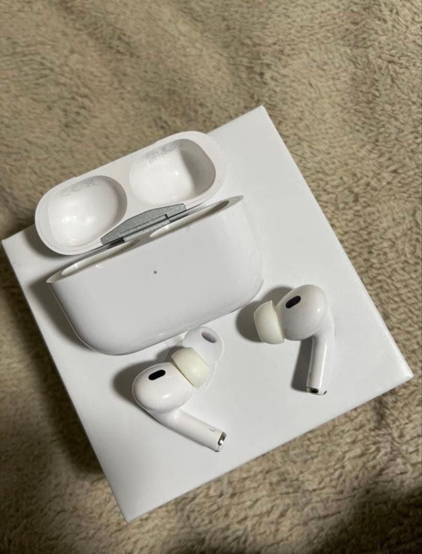 Apple AirPods Pro 2本体　エアポッズ　第二世代　TYPE C Amazon.co.jp: 【整備済み品】 Apple AirPods Pro（第2世代