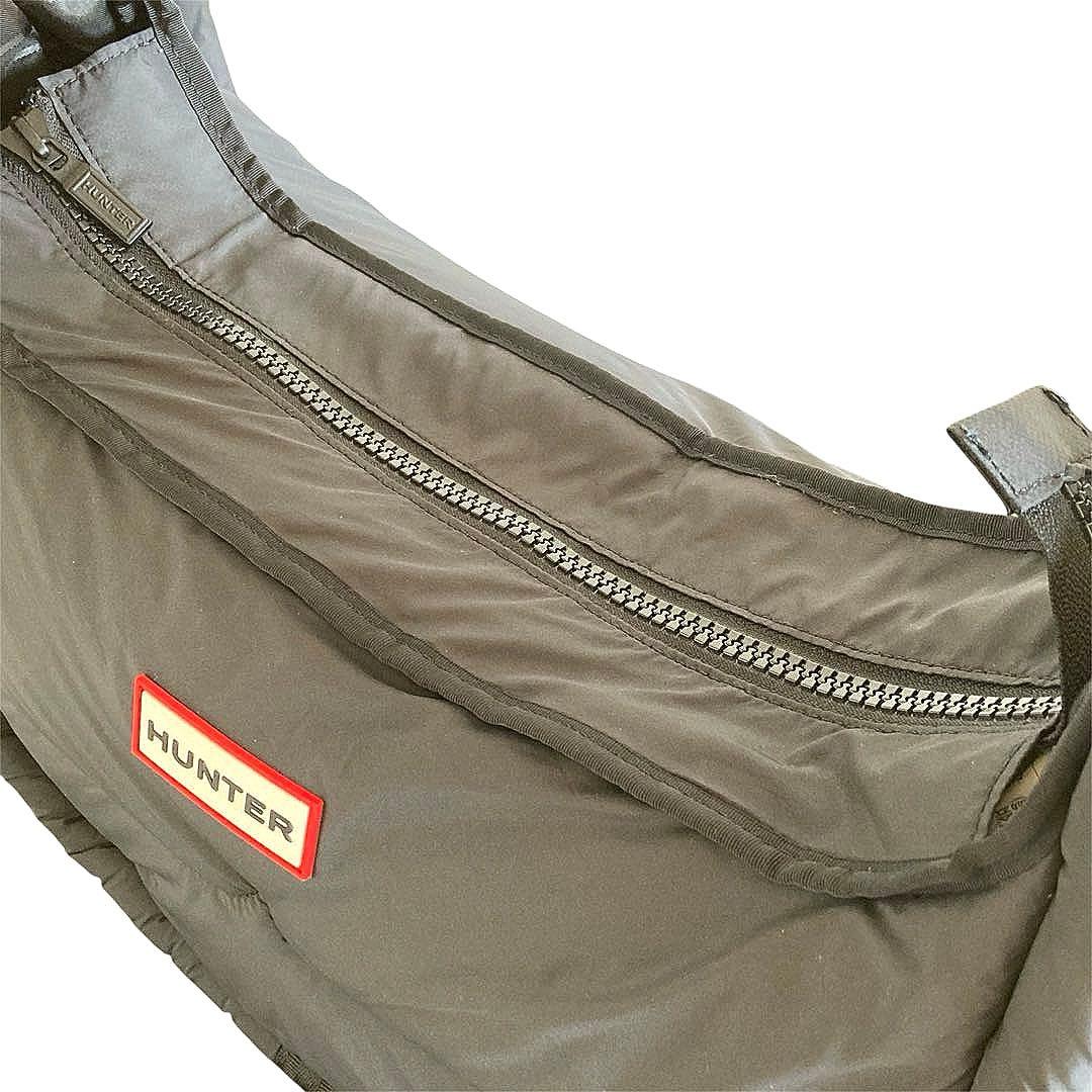 極美品】HUNTER ハンター フレイムド パファー ラージ ホーボー 肩掛け