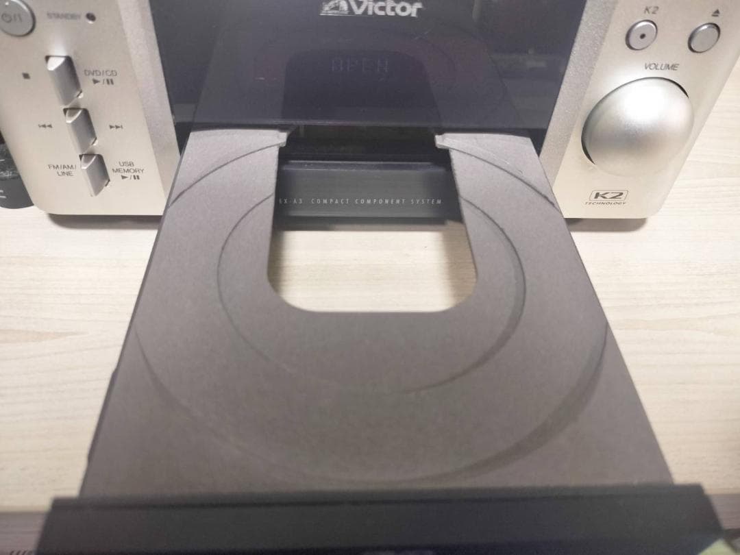 ビクター CA-EXA3 DVD レシーバー 本体＋リモコン - メルカリ