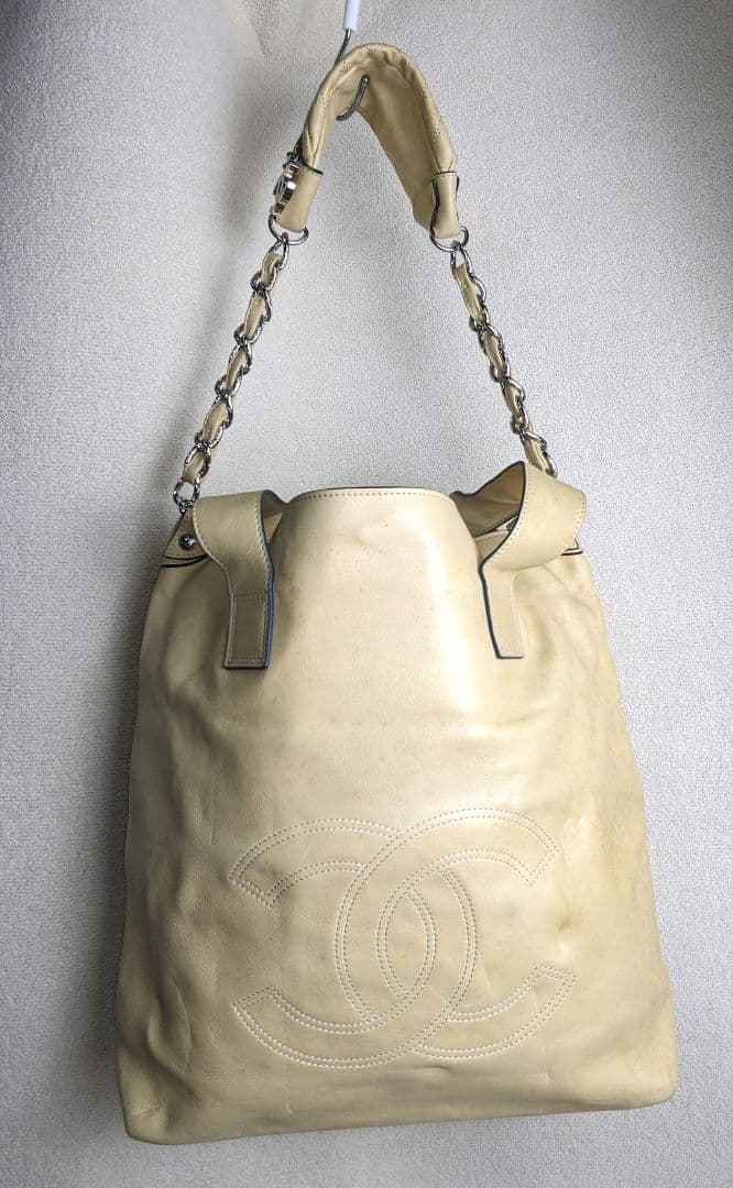 シャネル カーフレザー ハンドバッグ クリームイエロー CHANEL ココマーク 楽天市場】シャネル CHANEL ココハンドル XXS ホワイト AS2215 カーフ
