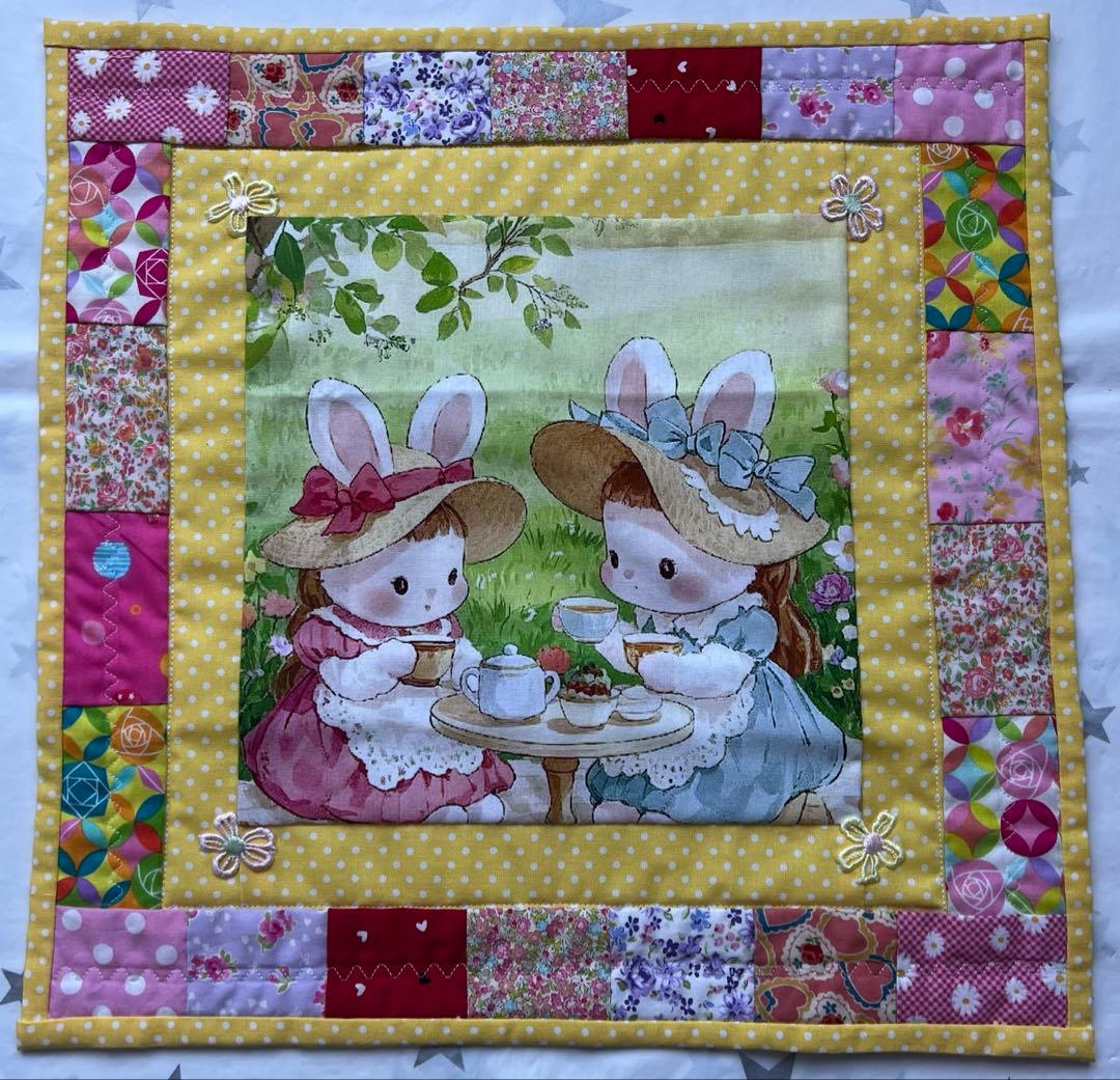 可愛い動物達 ピクニック柄 タペストリー うさぎ ハンドメイド 一点物