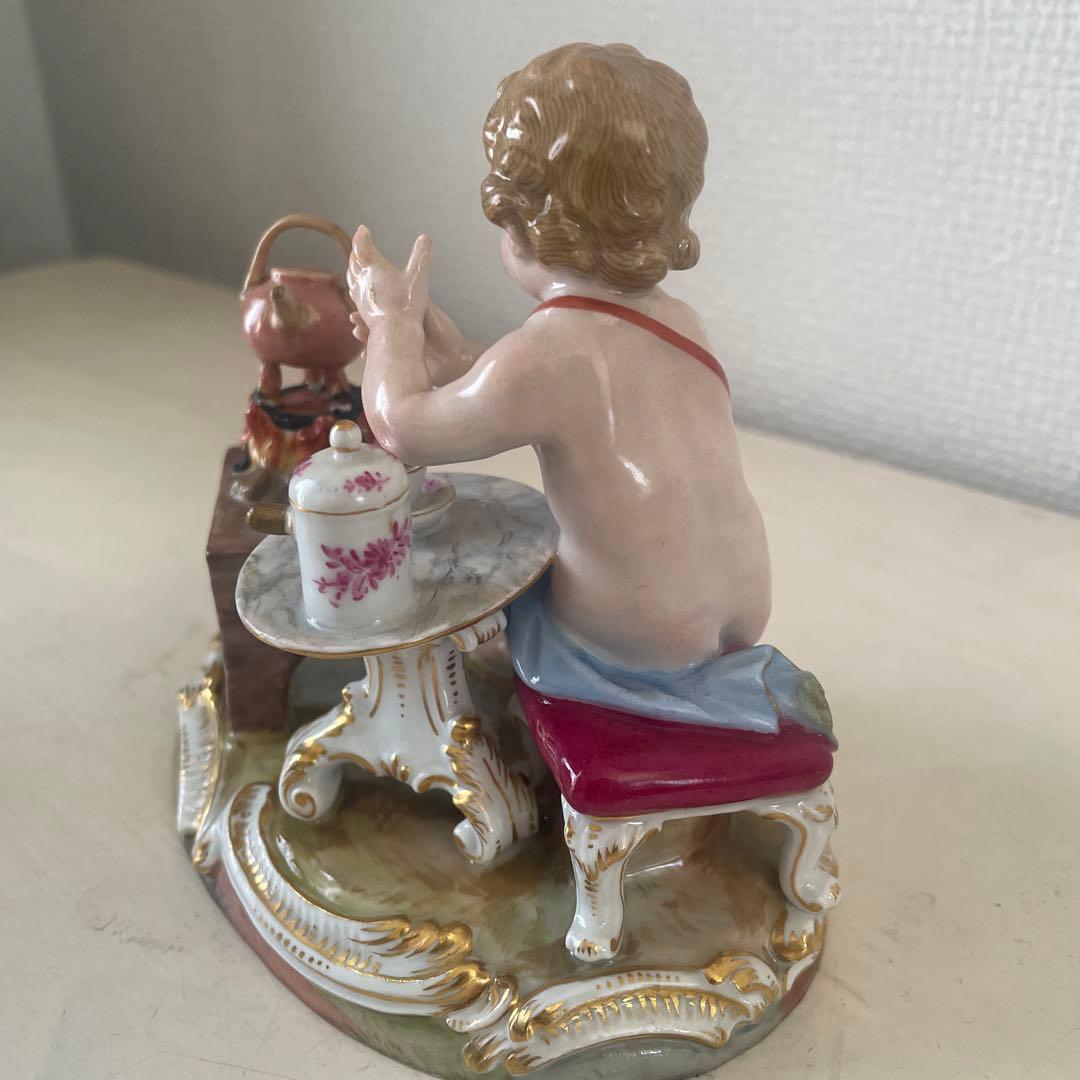 マイセン「ホットチョコレートを作る天使」四大元素:火 19世紀