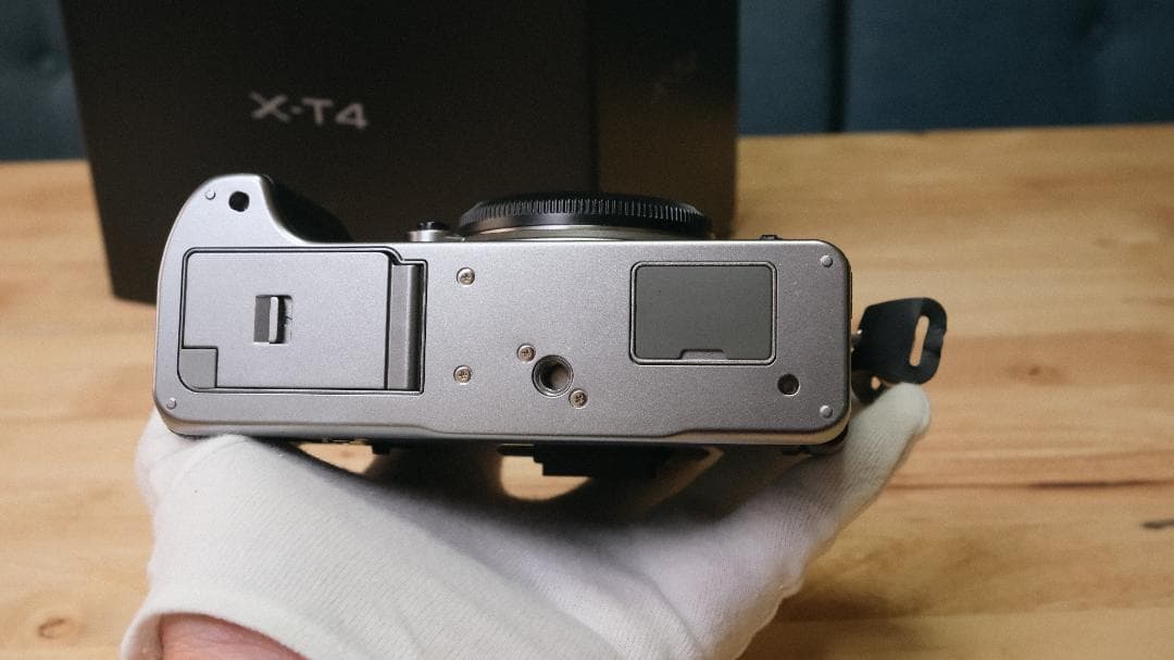 修理点検済】FUJIFILM (フジフイルム) X-T4 ボディ シルバー - メルカリ