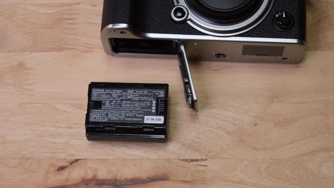 修理点検済】FUJIFILM (フジフイルム) X-T4 ボディ シルバー - メルカリ