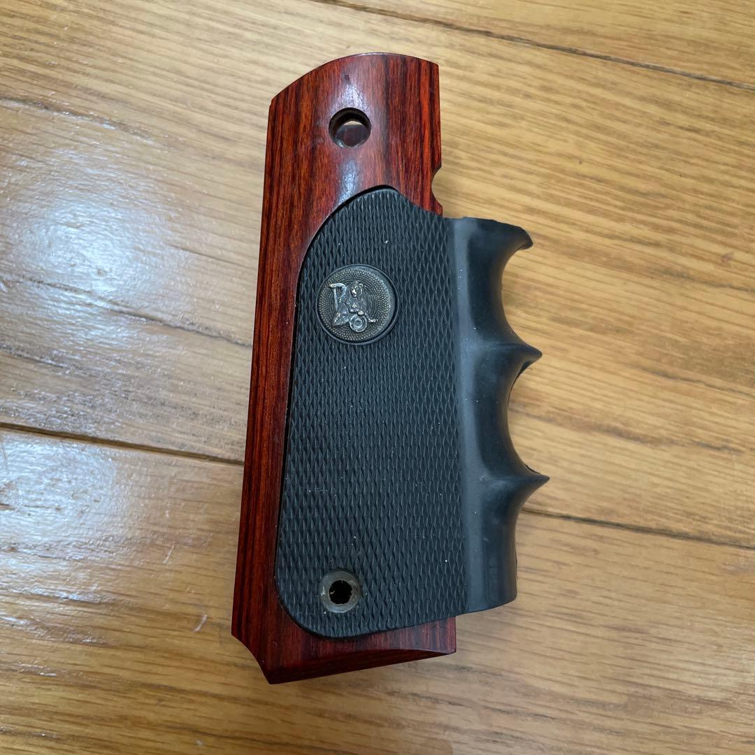 Pachmayrパックマイヤー　M1911ガバメント用ウッド＆ラバーグリップ Amazon | パックマイヤー コルトガバメント／M1911用 ウッド＆ラバー