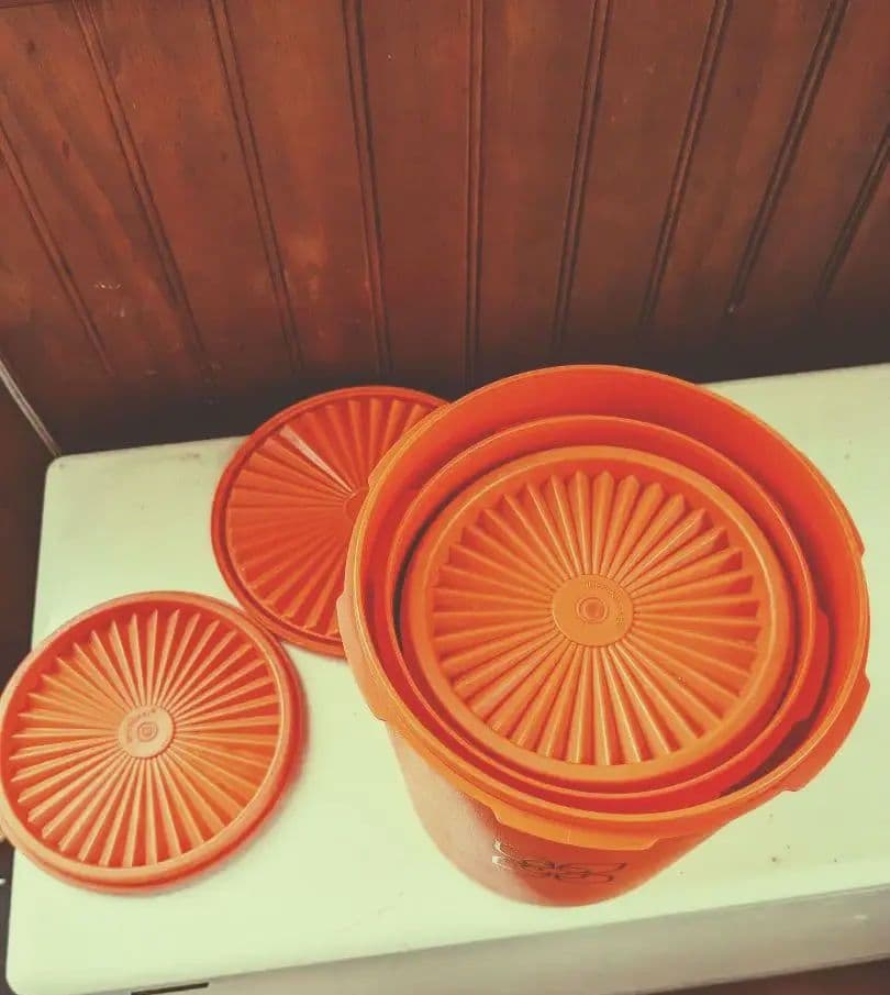 オレンジタッパーウエア（TUPPERWARE）3個セット - メルカリ