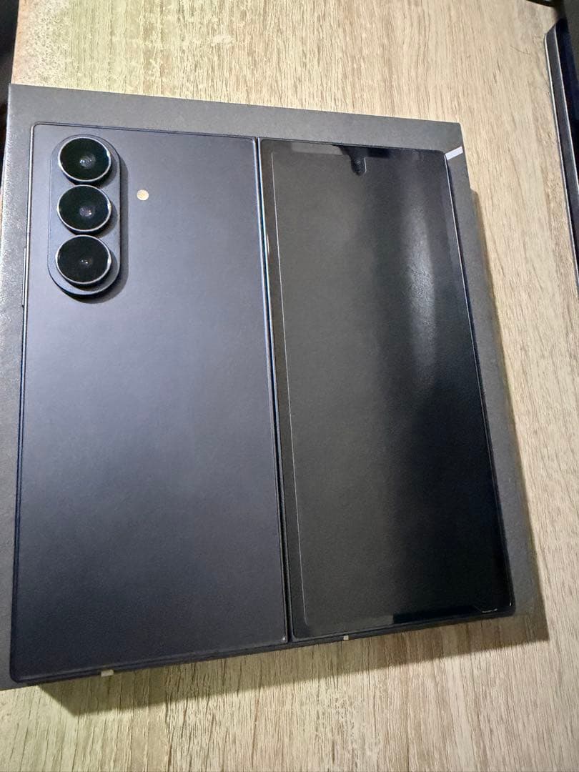 Samsung Galaxy Z Fold 7 512GB 本体 Samsung Galaxy Z Fold7 512GB Smartphone (Unlocked), Silver Shadow