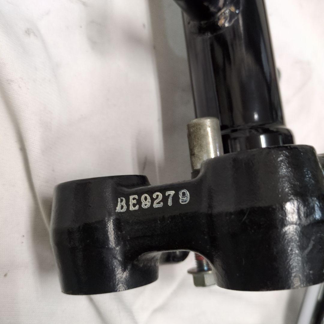 momentさん専用 ヤマハ トリシティ125 フロントフォーク左右 - メルカリ