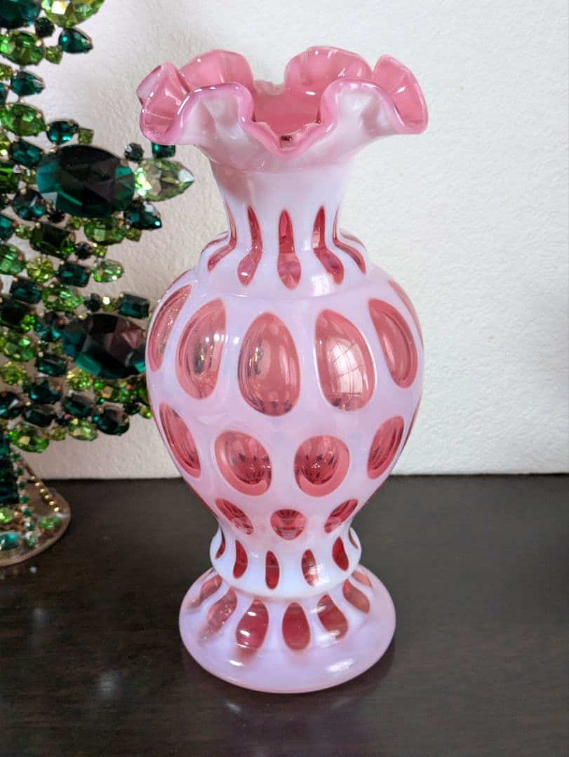 フェントン ドット ピンクガラス フリル付きフラワーベース フェントン ドット ピンクガラス フリル付きフラワーベース フェントン