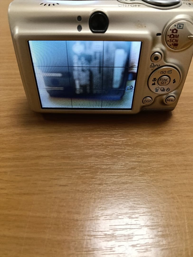 Canon IXY DIGITAL 7.1MP 本体と充電器　PC1169