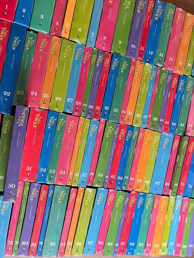 ディアゴスティーニ　ディズニーパレード　ほぼ未開封未使用　100刊コンプリート 新品未使用【DISNEY/ディズニー DeAGOSTINI/ディアゴスティーニ