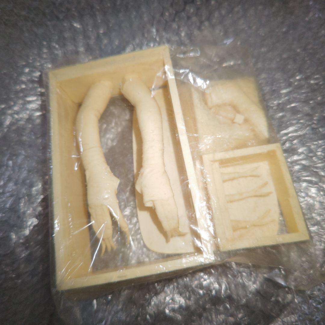 おまんたワールド ウルトラQ ケムール人 ガレージキット 未組立 - メルカリ