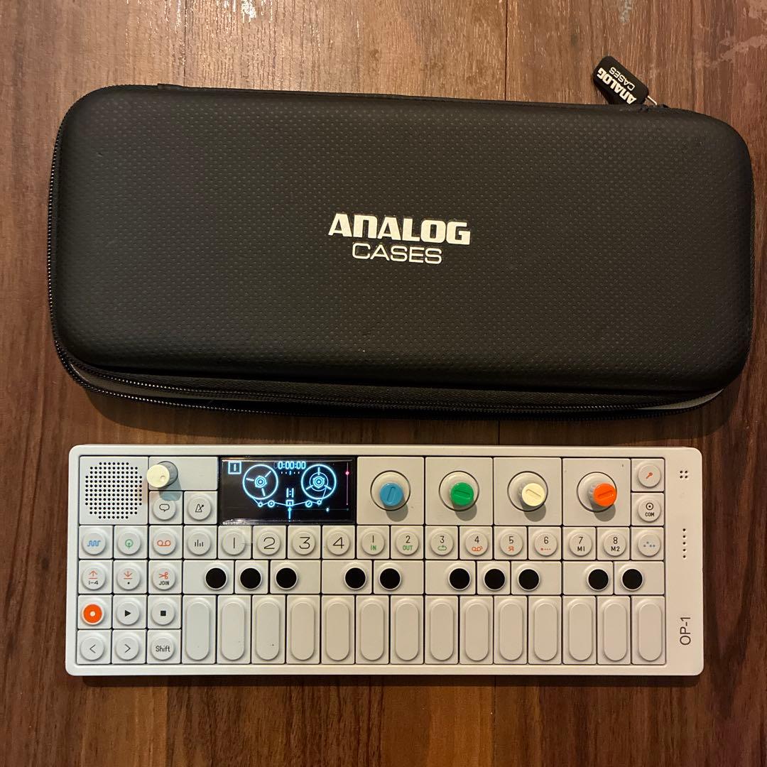ぱ*う様 op-1 2024年11月メーカーメンテ済み　ケース付き Teenage Engineering field large bag black [ OP XY / OP 1 field ]用