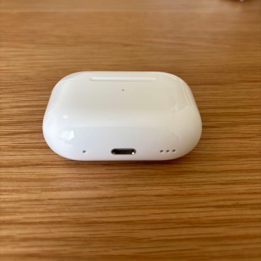 AirPods Pro 2 本体 + 右耳 - メルカリ
