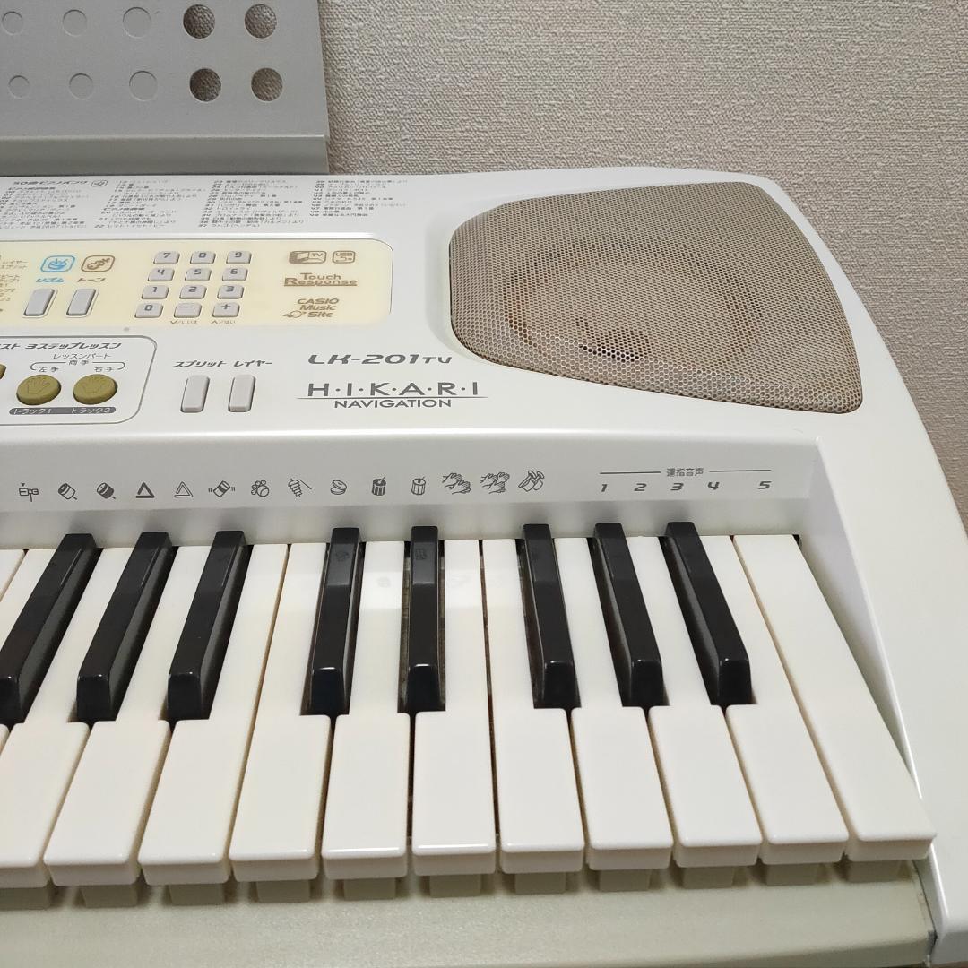 CASIO LK-201TV カシオ 光ナビゲーション 電子キーボード ピアノ