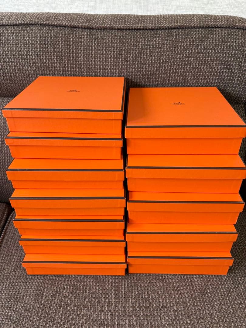 正規品　美品エルメス　空箱（正方形19.5x19.5)12個セット HERMES - HERMES エルメス 空箱 9cmの通販 by .｜エルメスならラクマ