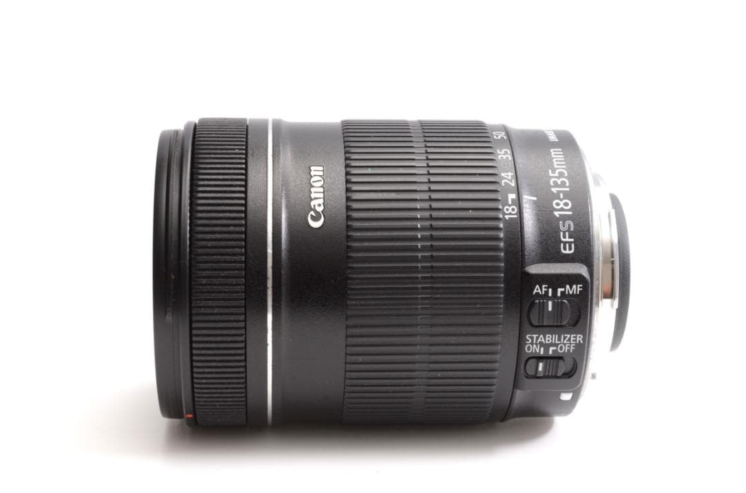 Canon EF-S 18-135mm F3.5-5.6 IS ズームレンズ