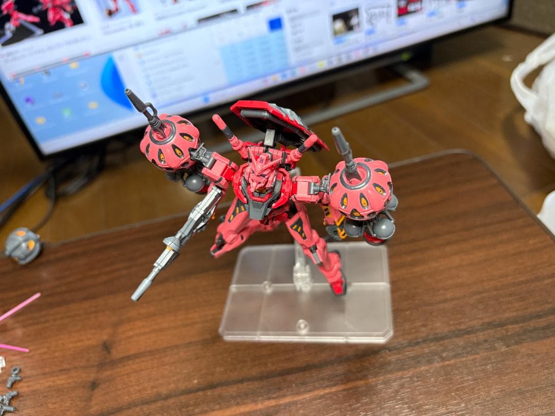 完成品】HG 赤いガンダム ビット6個 ザクバズーカ 部分塗装 - メルカリ