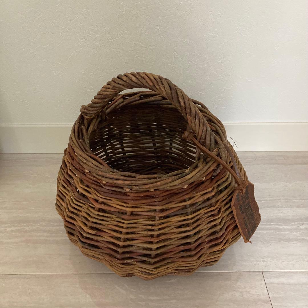 白澤貴子さん　愛用　かごバッグ　YVES ANDRIEUX バスケット