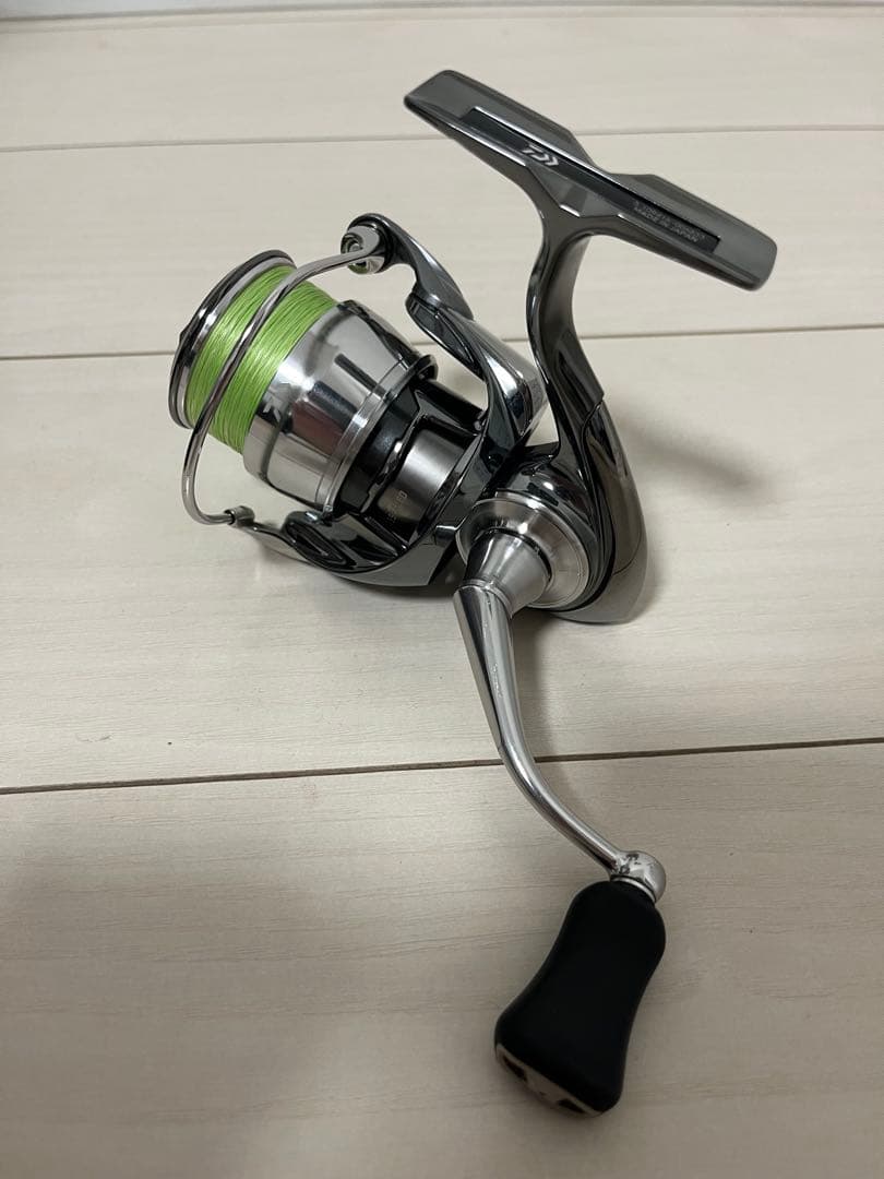 OUTFITTERS フィッシングロッド グリップ 赤