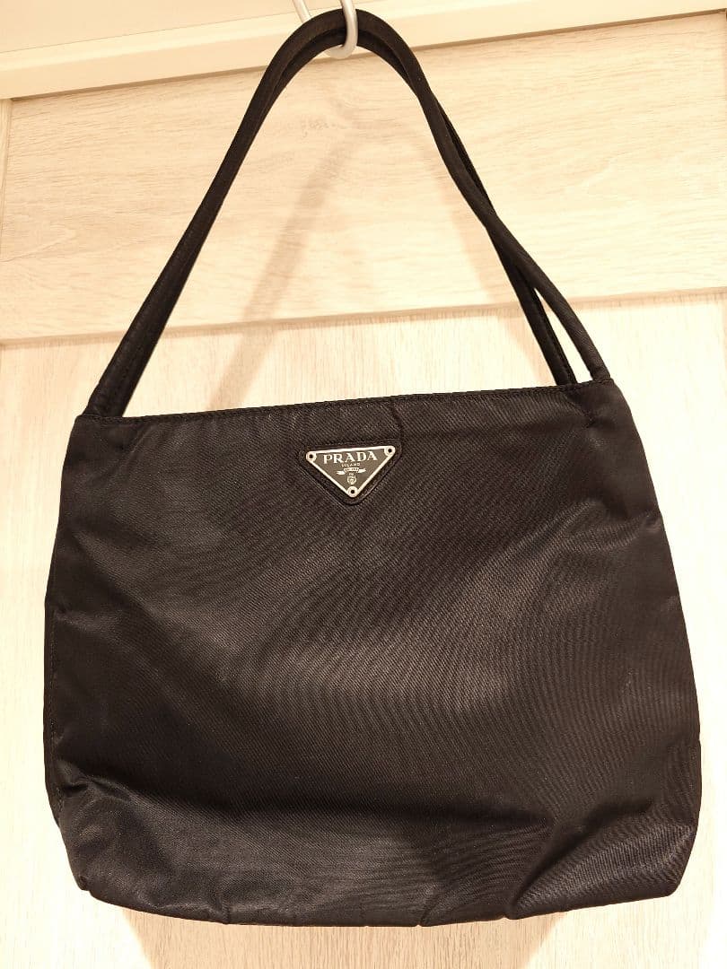 イタリア製 PRADA 三角ロゴ トート ショルダー ポーチ ハンドバッグ PRADA/プラダ】ナイロン 三角ロゴプレート トートバッグ｜ヴァル