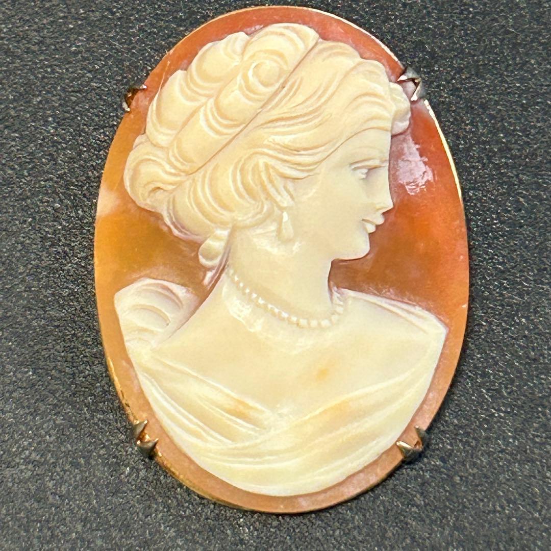 シェルカメオブローチ＆ペンダントトップ 女性横顔モチーフ 裏に作者の