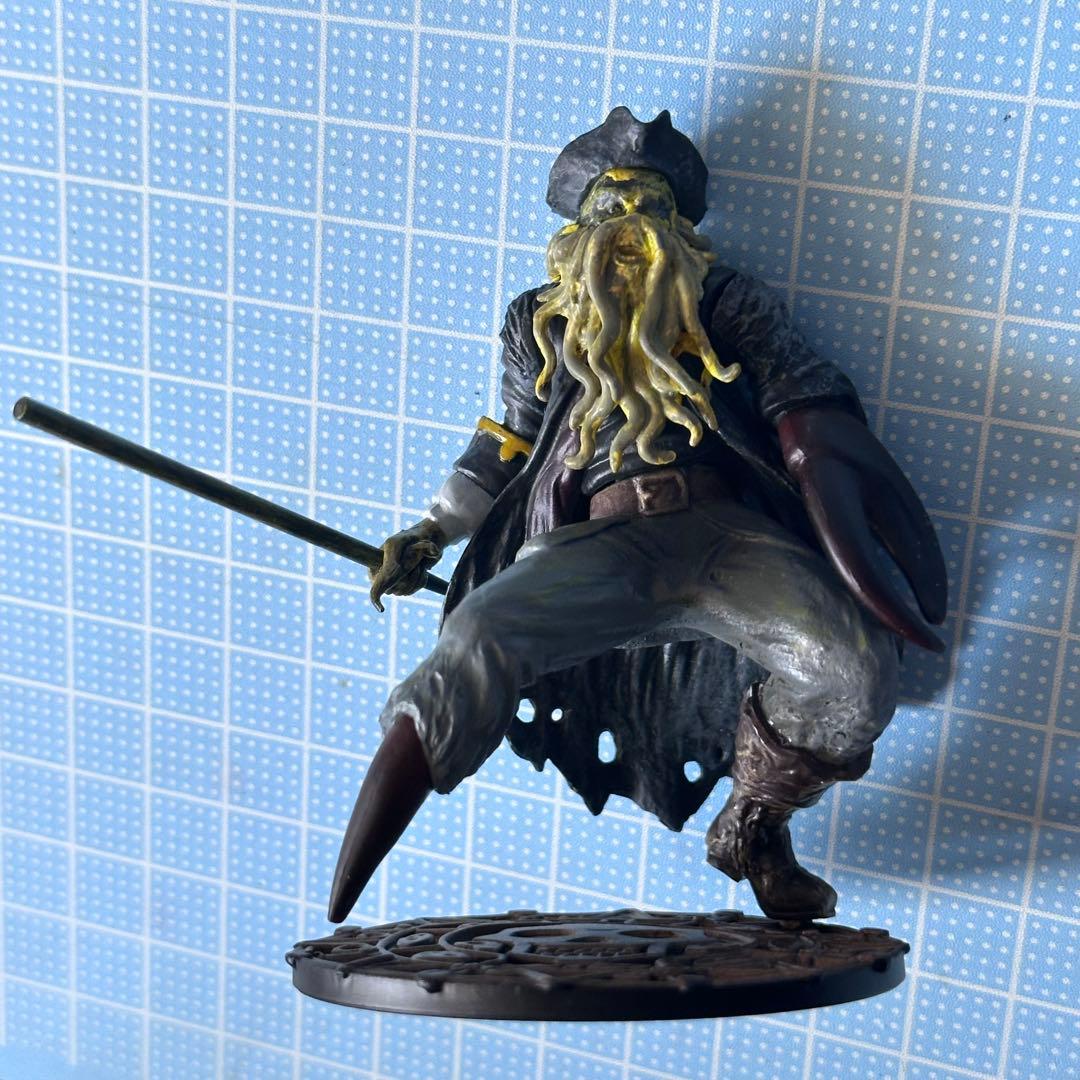 パイレーツオブカリビアン デイビージョーンズ フィギュア ディズニー