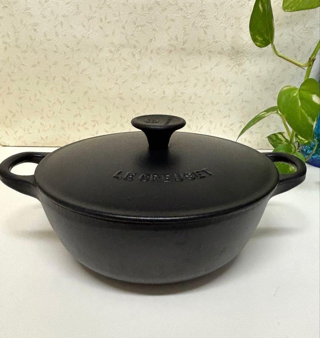 【美品】ルクルーゼ マルミット 両手鍋 18cm マットブラック Amazon｜マルミット 22cm マットブラック｜両手鍋 オンライン通販