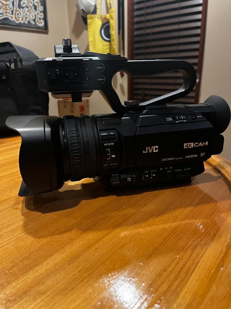 値下げ！カメラ４点セット JVC KENWOOD GY-HM175 JVC 4Kメモリーカードカメラレコーダー GY-HM175(業務用4Kカメラ 最