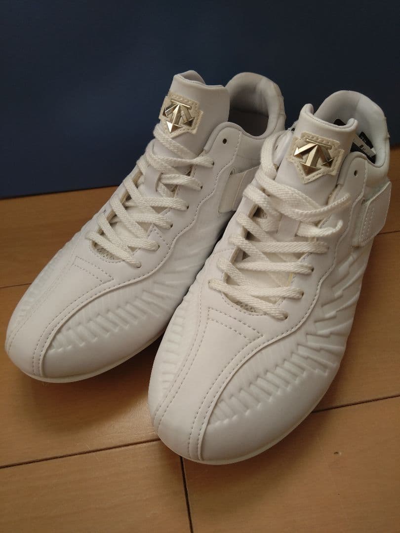 光*し様 DESCENTE デサント コウノエベルトスパイク2G 27.0cm