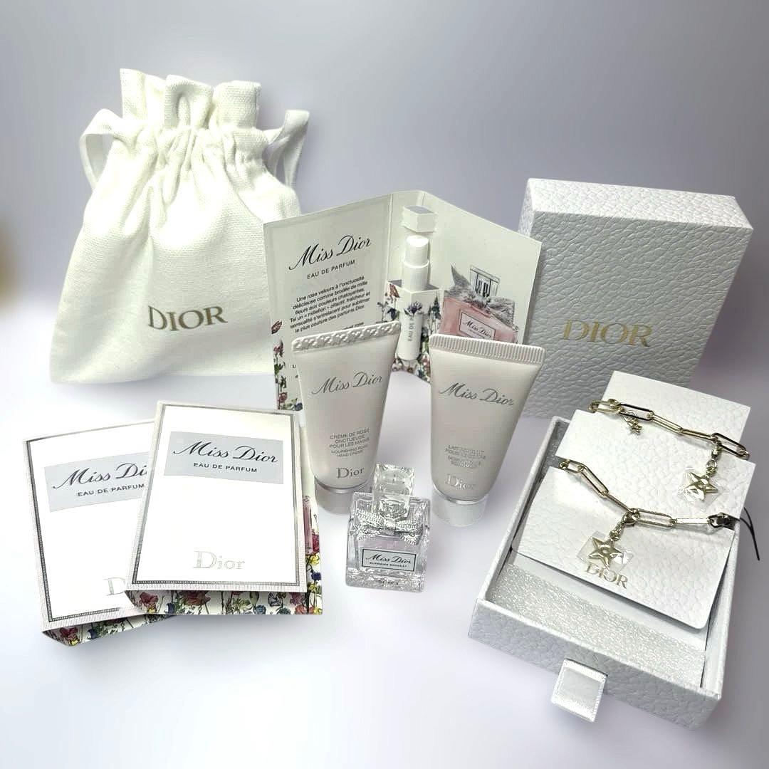 Dior Miss Dior 香水 巾着 チャーム 8点セット - メルカリ