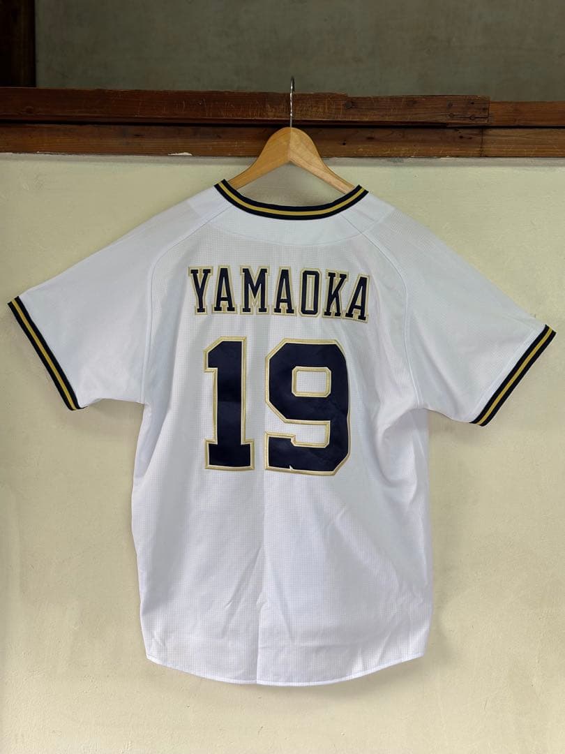 オリックス・バファローズ 山岡泰輔 ユニフォーム 復刻ユニフォーム⚾️⁣ どうですか？似合ってます？🤣⁣ なかなかカッコ