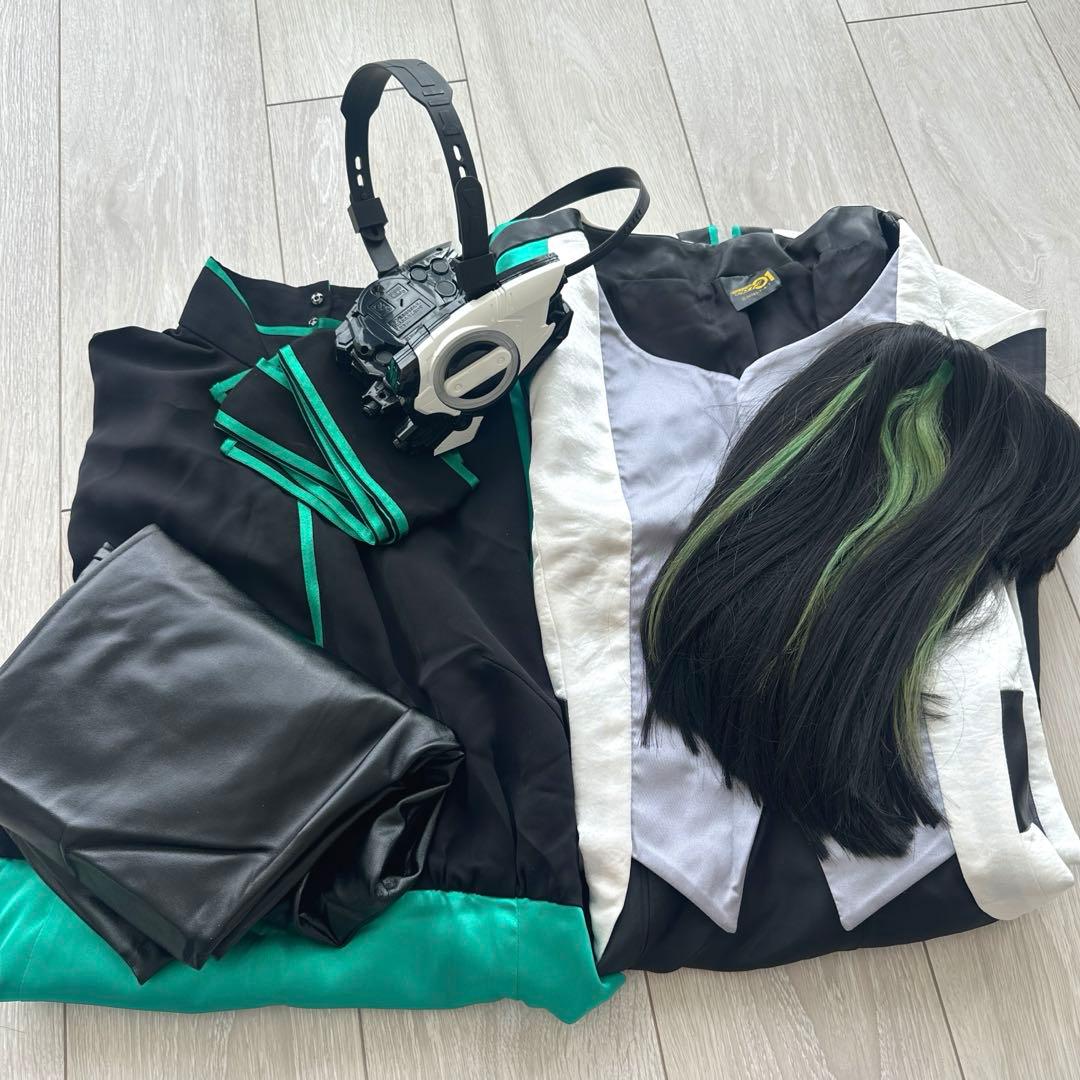 【美品】仮面ライダーゼロワン 公式 イズコスプレ衣装 セット 仮面ライダーゼロワン イズ コスチューム | 仮面ライダーゼロワン